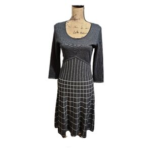 Nine West Gray Knit Geometric Midi Dress Size XS